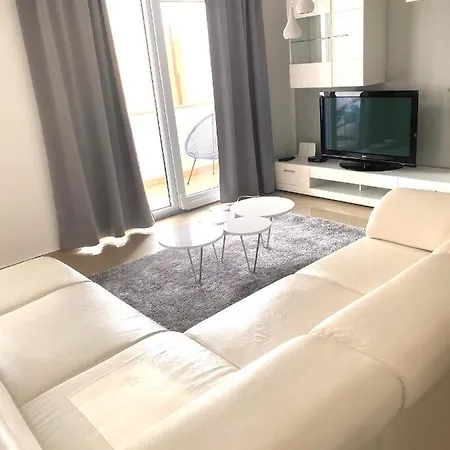 A6 - Private Pool & Sea View Διαμέρισμα *